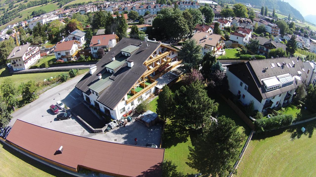 Hotel Hubertushof Випитено Екстериор снимка