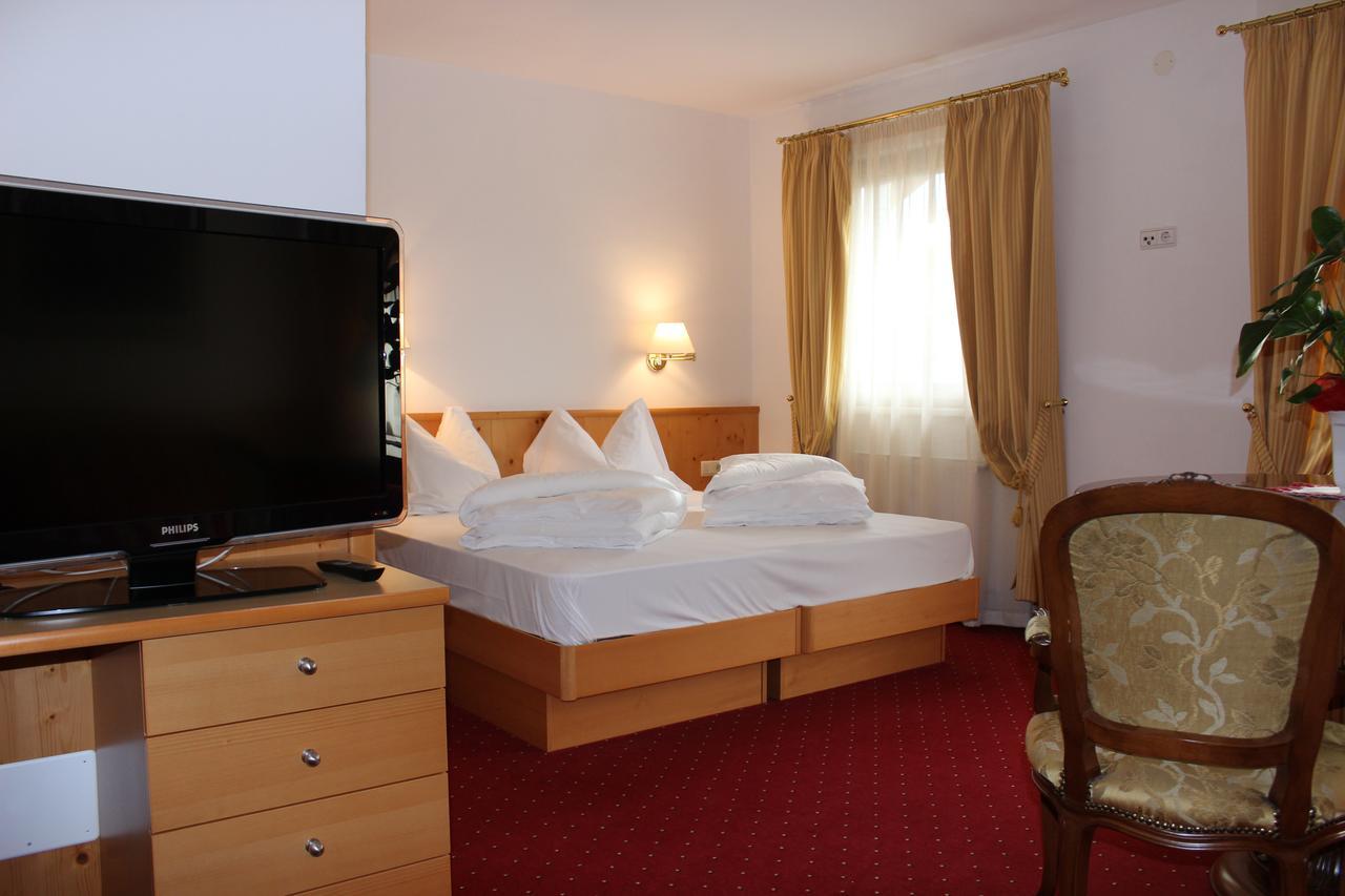 Hotel Hubertushof Випитено Екстериор снимка